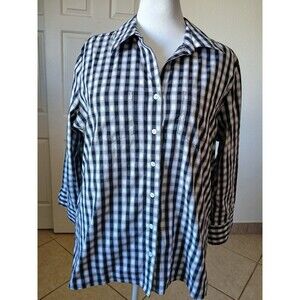 Foxcroft Gingham Button Down Womens Shirt Size 16W Shaped Fit Pintucked Career